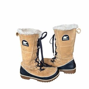 Sorel Tivoli High Il boots in a tan/chestnut brown/faux fur-Women’s Size 6